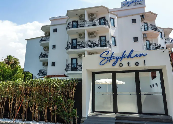 Skykhan Hotel *