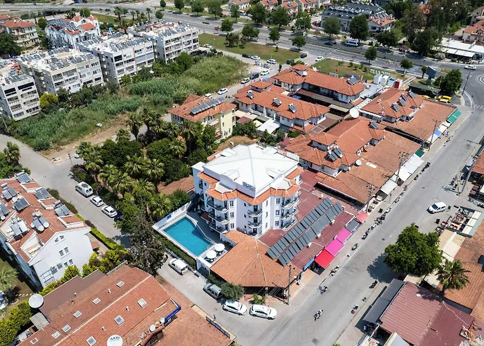 Skykhan Hotel *