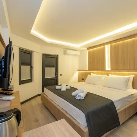 Skykhan Hotell