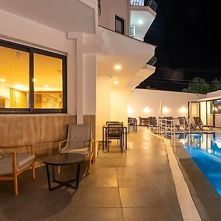 Hotel Skykhan *